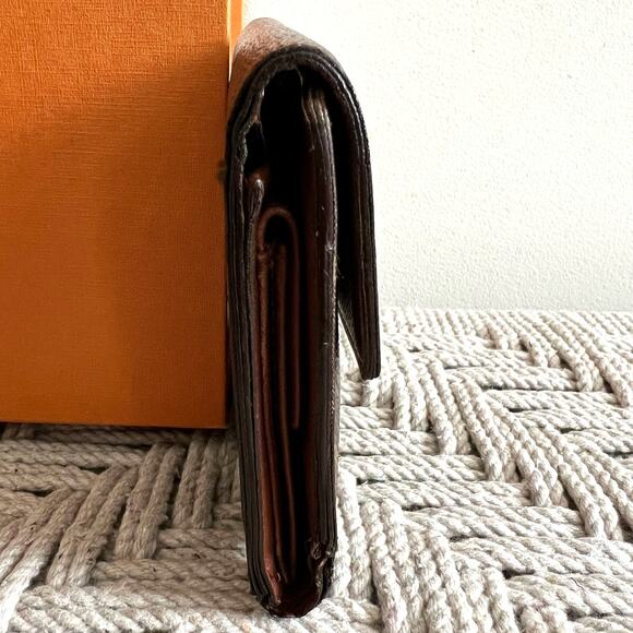 Louis Vuitton Monogram Brown Wallet - Picture 4 of 13